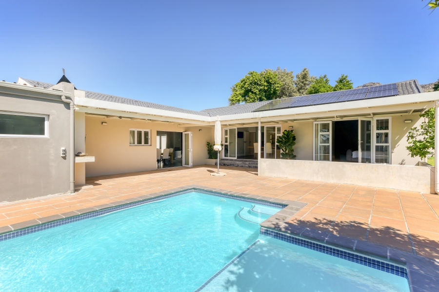 3 Bedroom Property for Sale in Kirstenhof Western Cape